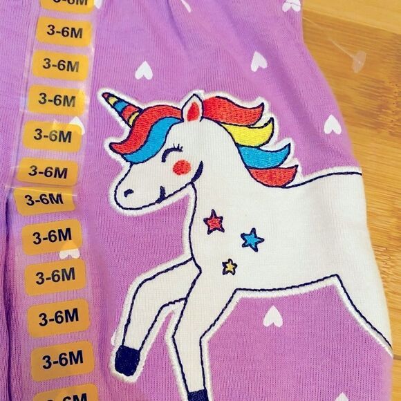 3/$15 Carter’s baby girl 6-9 month unicorn onesie - Picture 2 of 3